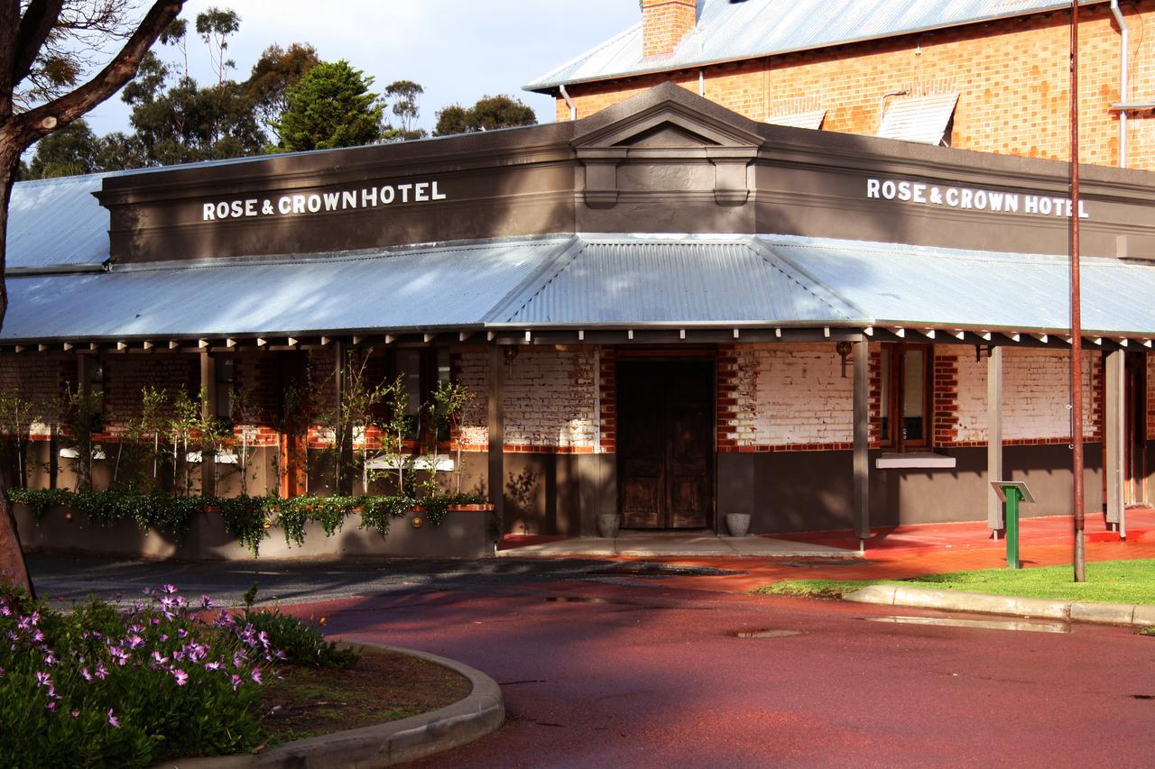 Rose & Crown Hotel Perth Exterior photo